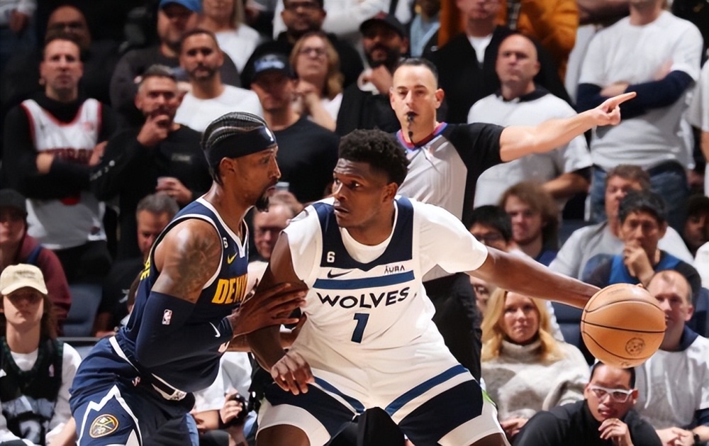  爱德华兹34分森林狼逆袭掘金  